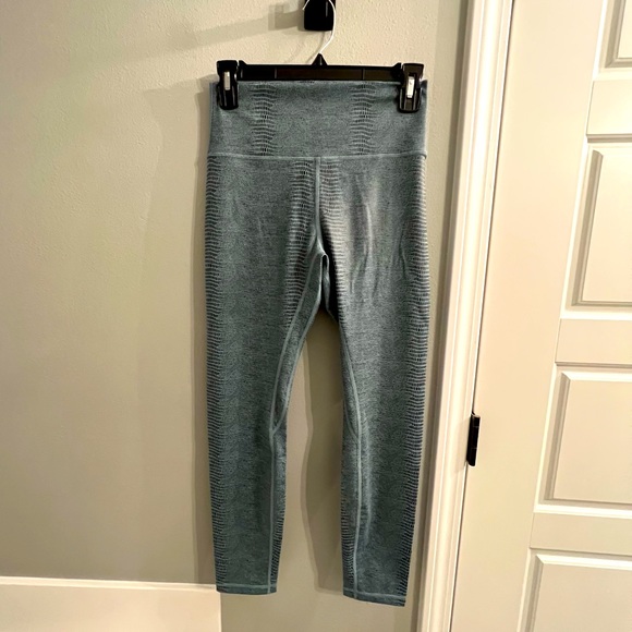 ZYIA Leggings, like new (Size 8/10) - Picture 2 of 4